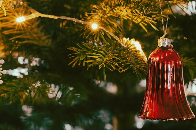 embrace-the-magic-of-the-holiday-season